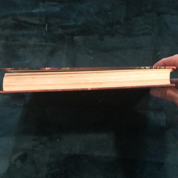 2 Cookbooks - Picture 7 of 8